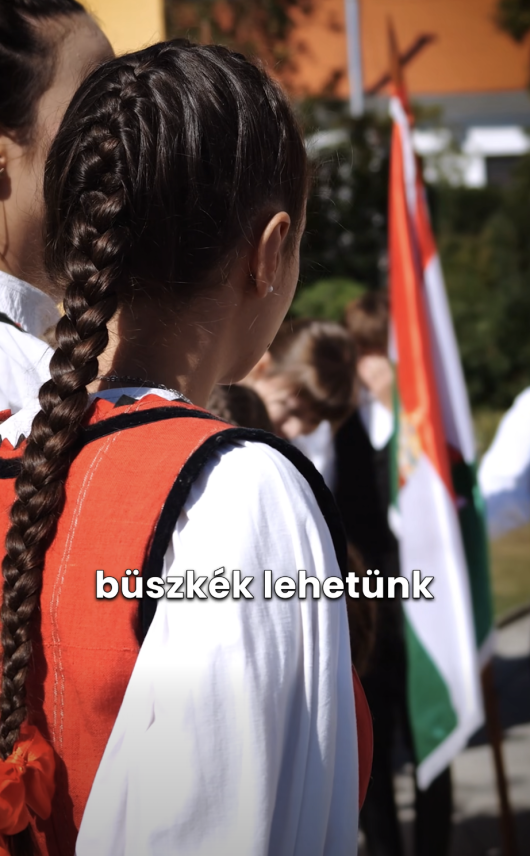 Kis település, nagy örökség. Apáczai Csere János 400 éve született Apácán.